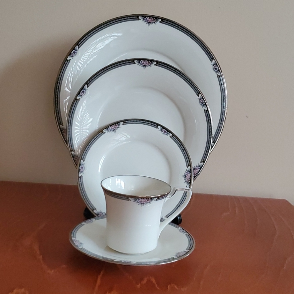 Noritake HALIFAX 5 Piece Place Setting